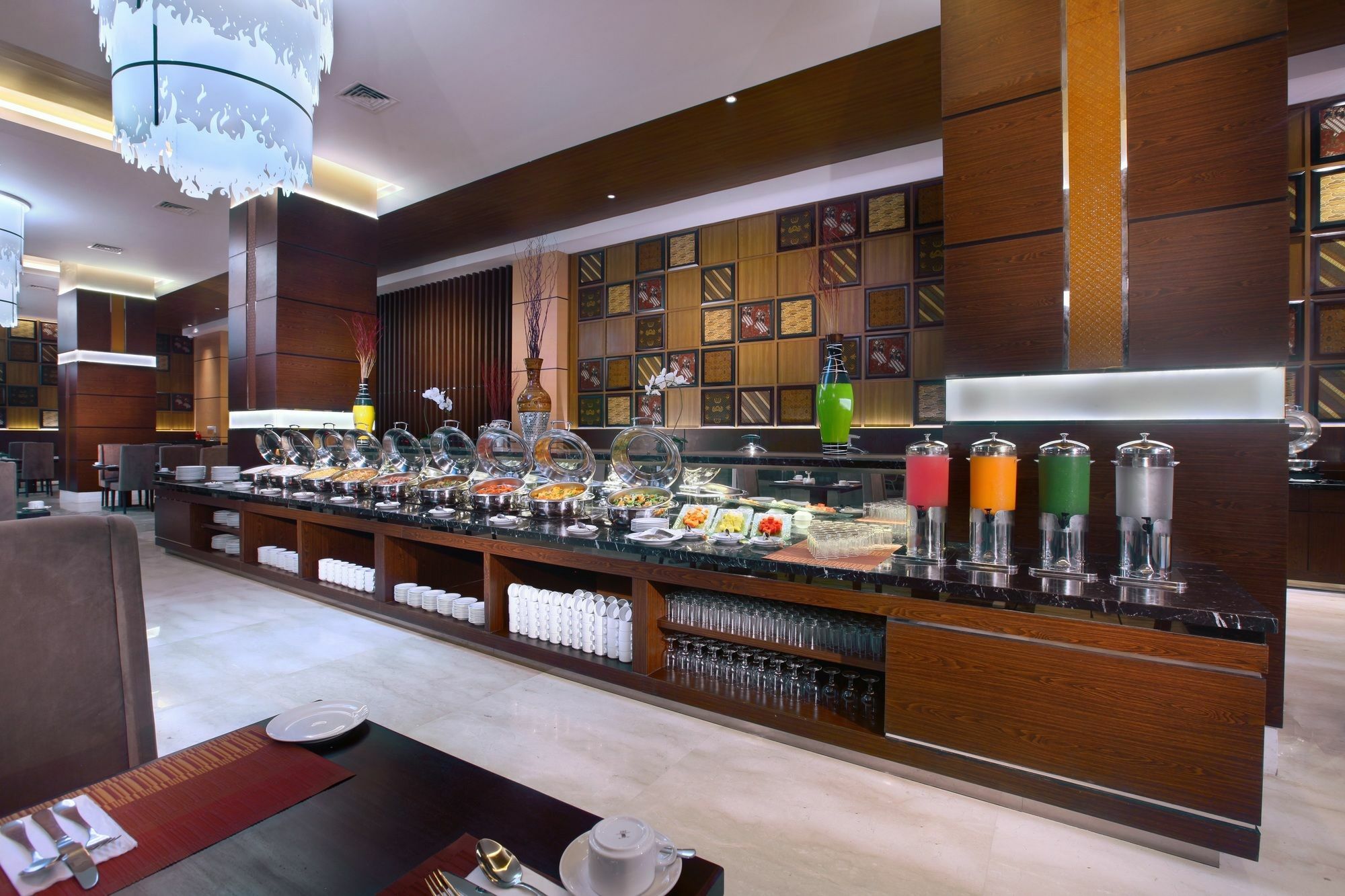 The Alana Hotel & Convention Center Solo By Aston מראה חיצוני תמונה